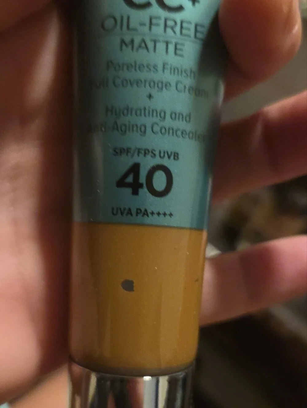 it cosmetics CC+ Oil-Free Matte Cream Concealer In DEEP NIB